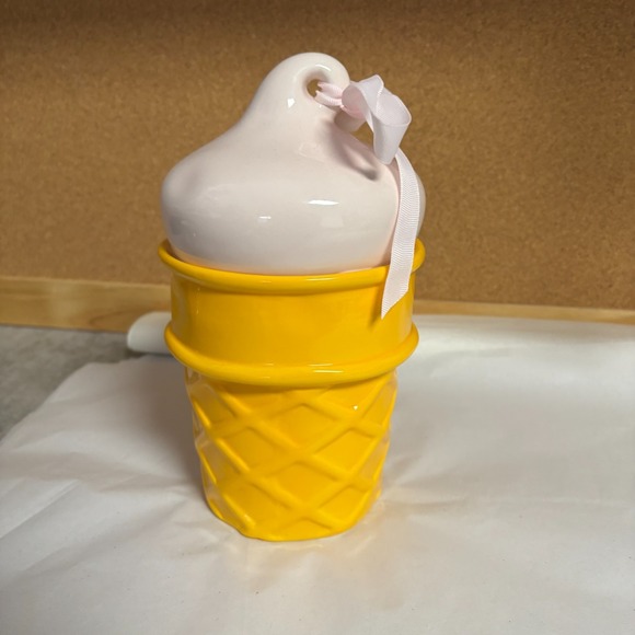 Rae Dunn Birdhouse Strawberry Ice Cream Cone Ceramic Pink by Magenta - Picture 3 of 3